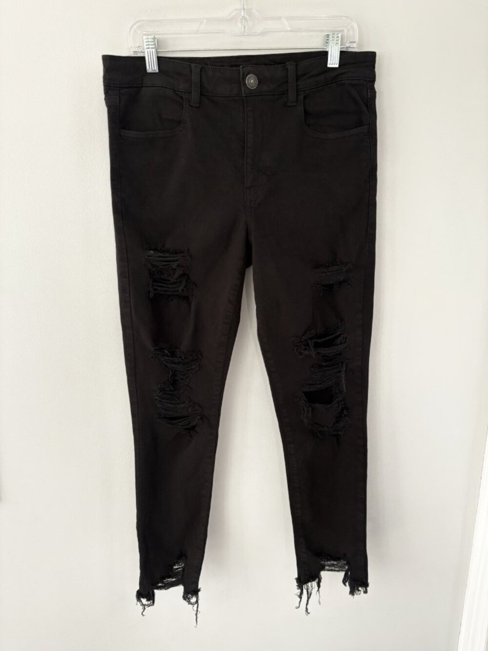American Eagle Women’s 12 Black Hi-Rise Jegging Crop Next Level Stretch Distress